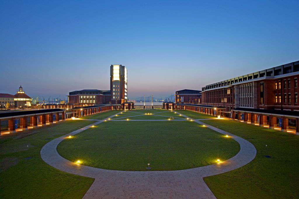 Kobe Gakuin University